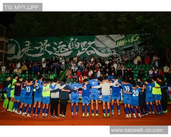 杭州足球队表现优异荣登足球状态排行榜第五名引发关注 杭州足球队表现优异荣登足球状态排行榜第五名引发关注